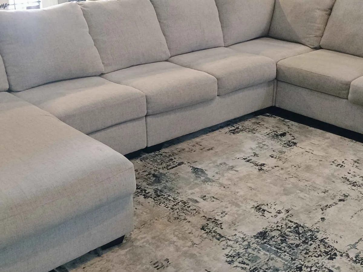 Large U shaped sectional with a chaise after cleaning, every module the same shade again